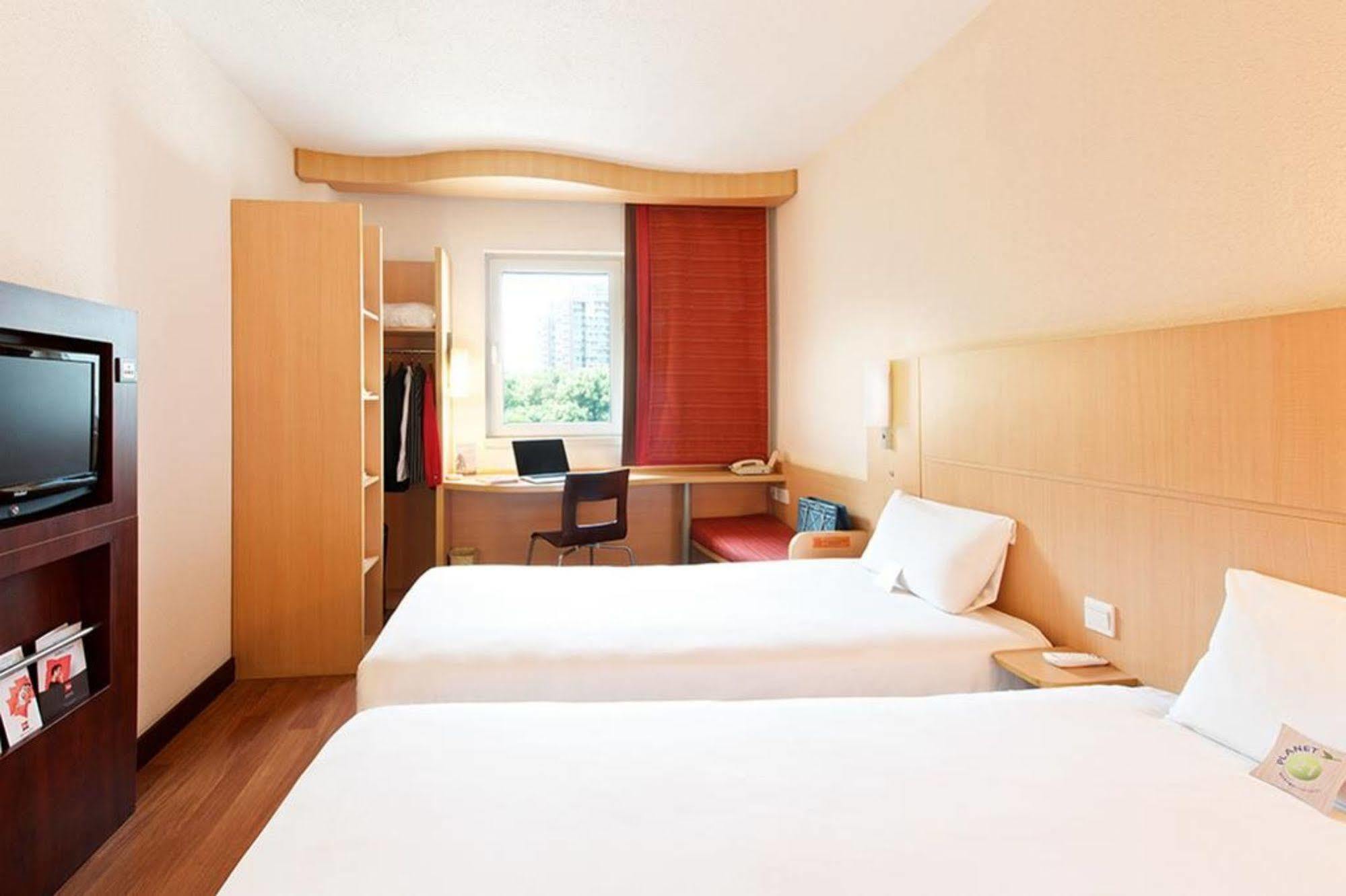 Ibis Anshan Shengli Square 외부 사진